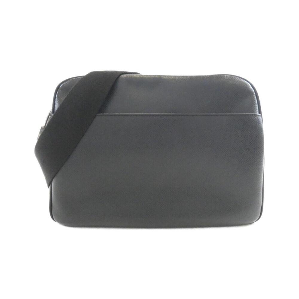 Louis Vuitton Taiga Reporter M30152 Shoulder Bag